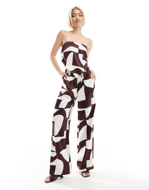 4th & Reckless – Satin-Hose in Braun mit Geo-Print, Taillenschnürung und weitem Bein, Kombiteil - view 1