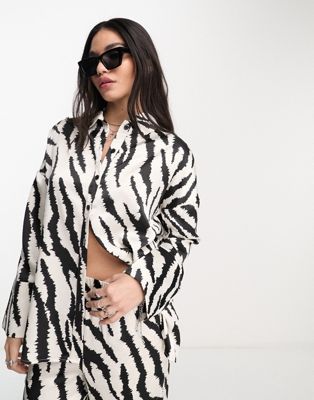 4th & Reckless satin knot back shirt co-ord in zebra print
