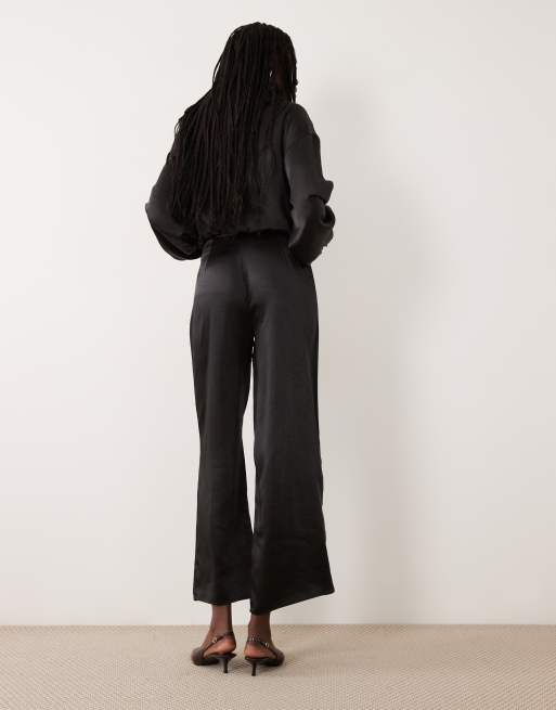 4th & Reckless satin relaxed trouser co-ord in black, 4 of 5