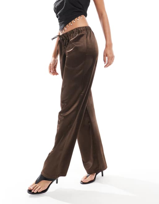 4th & Reckless satin straight leg tie waist pants in brown, 2 of 5