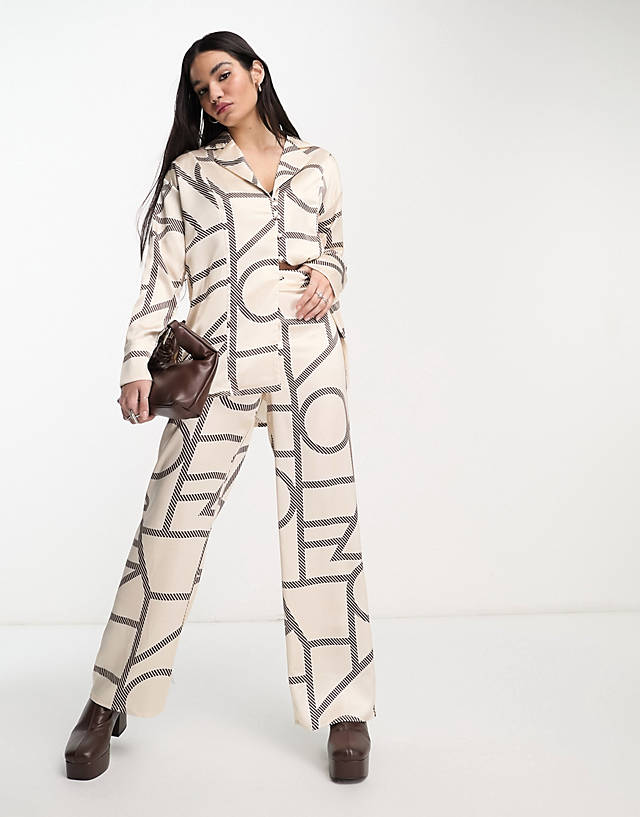 4th & Reckless - satin wide leg trouser co-ord in cream print