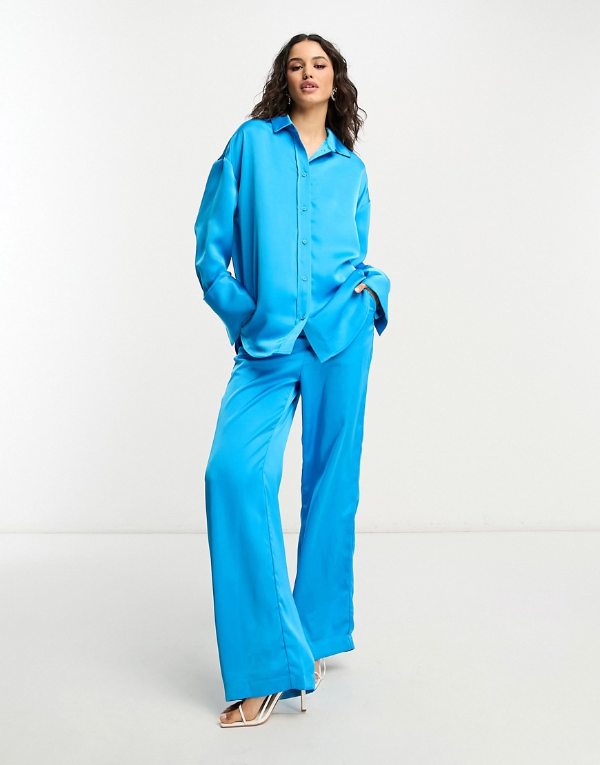 4th & Reckless satin wide leg trouser co-ord in electric blue