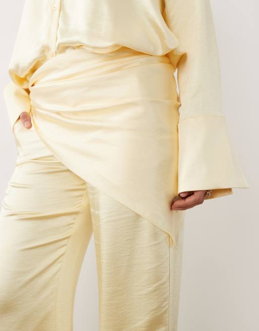 4th & Reckless satin wrap tie detail wide leg trousers co-ord in lemon, 5 of 5