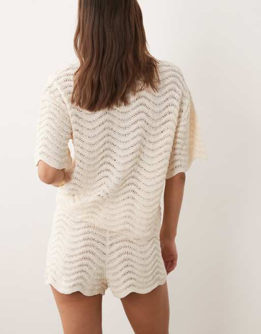 4th & Reckless semi sheer wavy knit drawstring waist scallop edge beach shorts co-ord in beige, 6 of 6