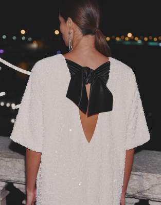 4th & Reckless Sequin Velvet Contrast Tie Bow Back Mini Dress In White