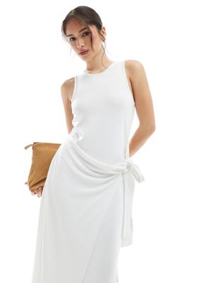 4th & Reckless Sleeveless Drape Tie Side Maxi Dress In White