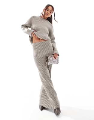 4th & Reckless 4th & Reckless soft rib knitted maxi skirt co-ord in taupe-Grey