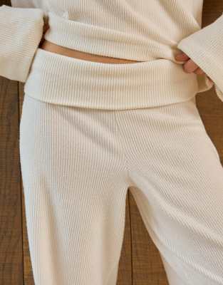 4th & Reckless Soft Touch Ribbed Foldover Waist Wide Leg Pants In White