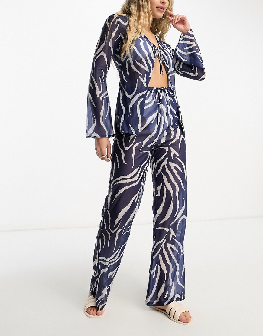 4th & Reckless sorrel sheer tie front trouser co-ord in navy zebra print-Multi