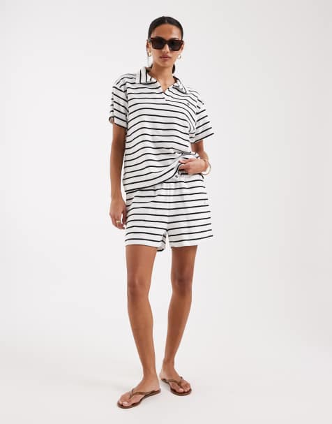 4th & Reckless - Sæt med polotop med krave og shorts med sorte og hvide striber i bomuldsrig frotté - view 1