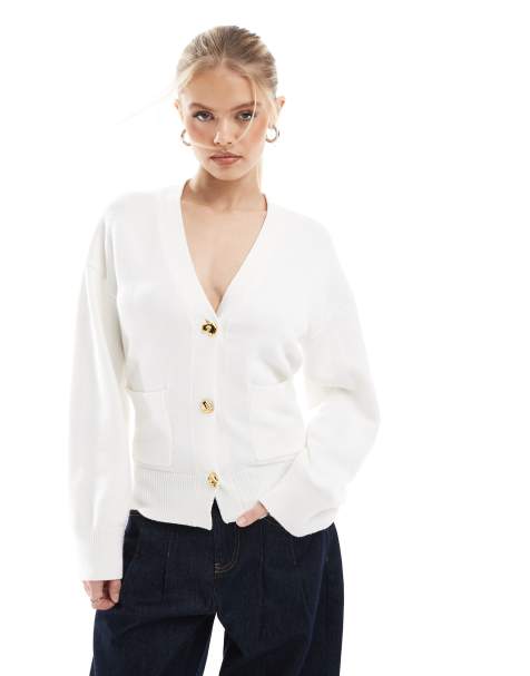 4th & Reckless – Strickjacke in Creme mit strukturiertem V-Ausschnitt und goldfarbenem Knopfdetail - view 1