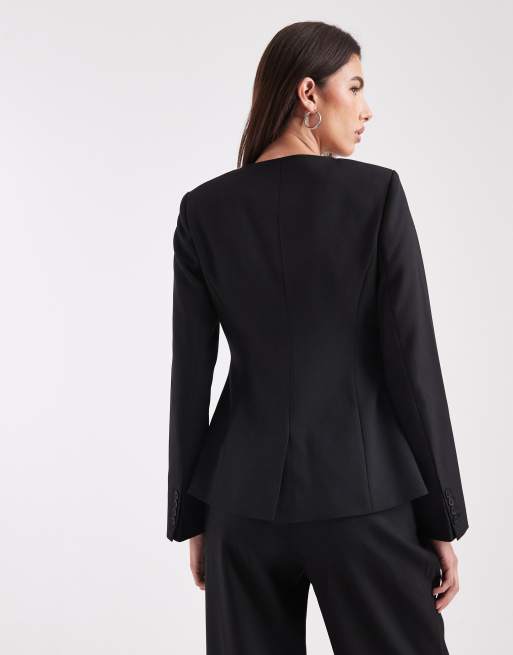 4th & Reckless – Strukturierter, kragenloser Blazer in Schwarz mit ausgestellten Ärmeln, Kombiteil, 3 von 4