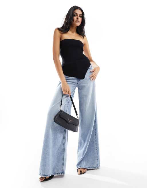 4th & Reckless – Svart, ribbstickad bandeau-topp med asymmetrisk fåll, 2 av 4