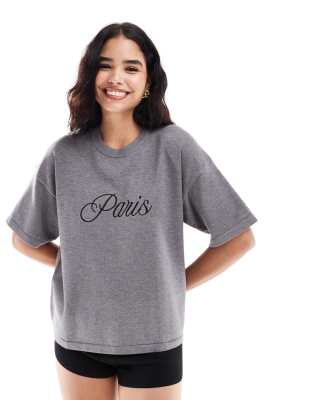 4th & Reckless - T-Shirt aus Strick in Grau mit „Paris"-Logo