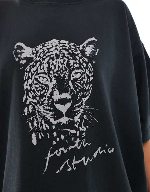 4th & Reckless - T-shirt met luipaardprint en acid-wash in zwart, 3 van 4