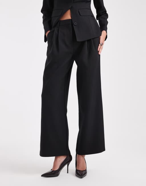 4th & Reckless tailored pleat front straight leg trouser co-ord in black, 2 of 5