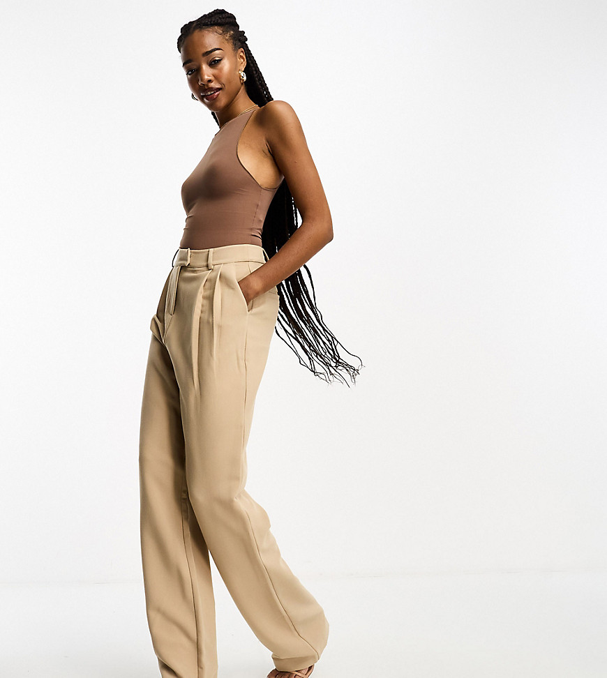 4th & Reckless Tall exclusive tailored slouchy trousers in beige-Neutral