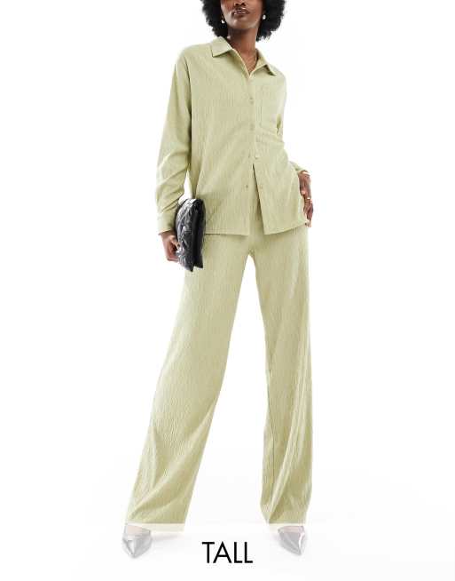 4th & Reckless Tall - Exclusives - Geplisseerde broek met wijde pijpen in olijfgroen, deel van co-ord set