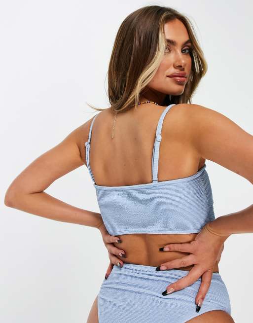 4th & Reckless - Top bikini a fascia in tessuto stropicciato blu , 2 di 4