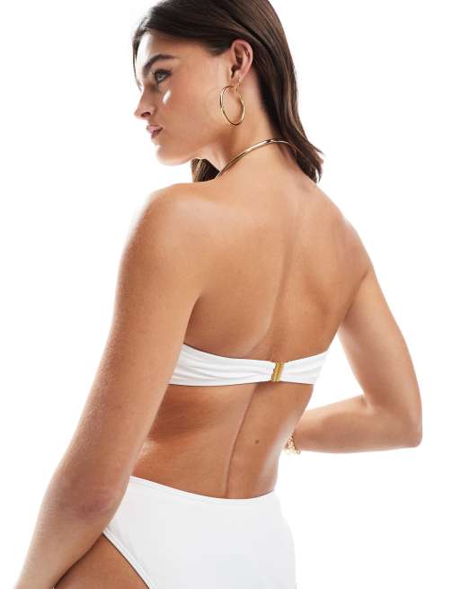 4th & Reckless – Trägerloses Bikinioberteil in Weiß mit goldfarbenem Metallbesatz, Kombiteil, 4 von 4
