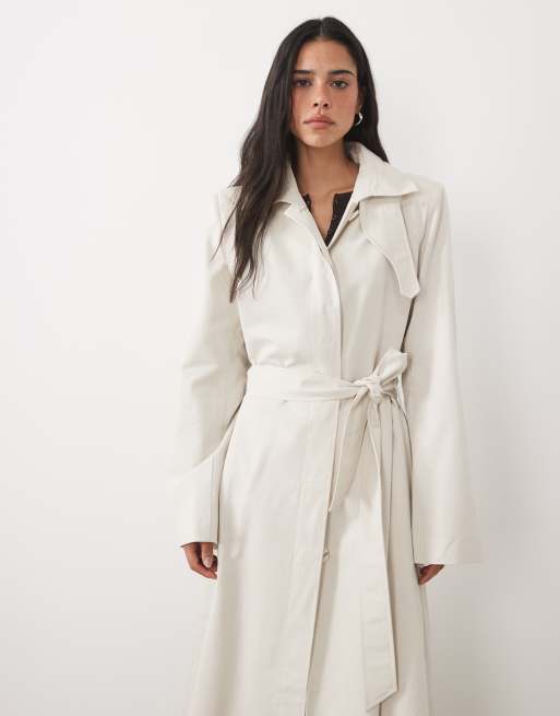4th & Reckless trench midi color crema con collo a imbuto, fibbia e bottoni, 3 di 4