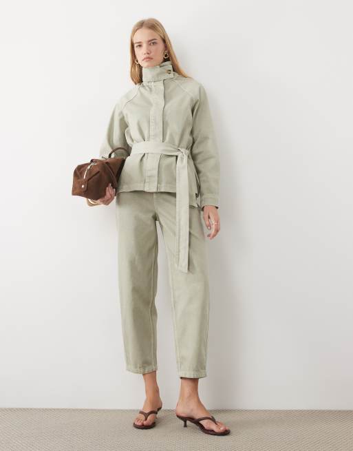 4th & Reckless twill denim funnel neck tie waist detail jacket co-ord in green, 2 of 4