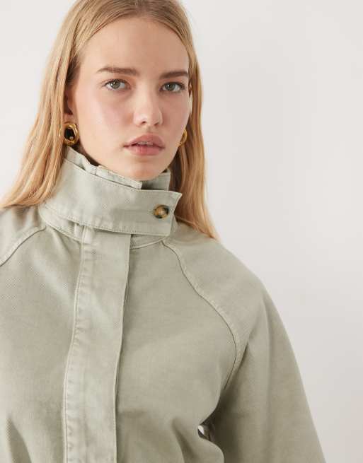 4th & Reckless twill denim funnel neck tie waist detail jacket co-ord in green, 3 of 4