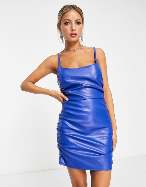 4th & Reckless - Vestito corto con spalline sottili in pelle sintetica blu in coordinato