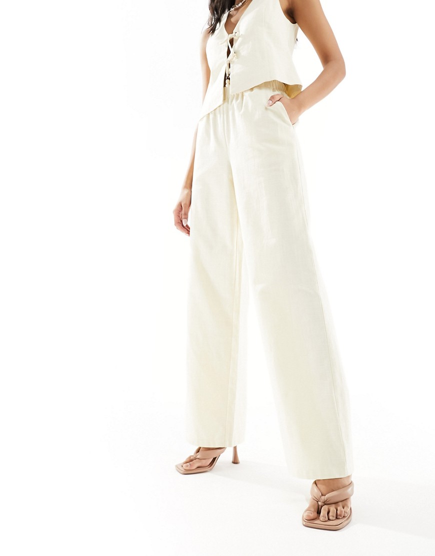 4th & Reckless wide leg trousers co-ord in cream-White