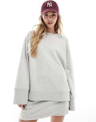 wide sleeve sweatshirt in gray heather - part of a set