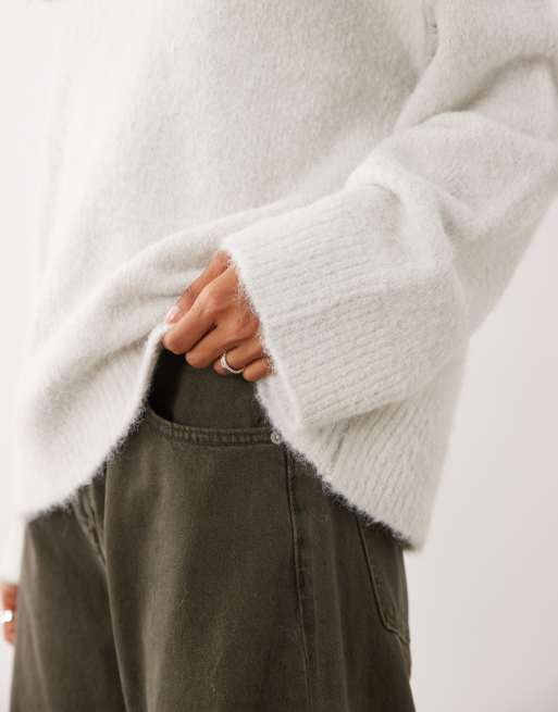 4th & Reckless wool blend fluffy drop shoulder sweater in cream, 3 of 4
