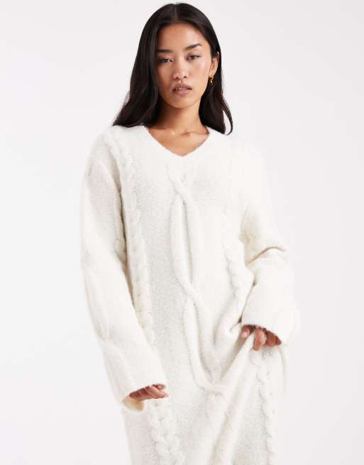 4th & Reckless wool feel cable knit v-neck maxi sweater dress in cream