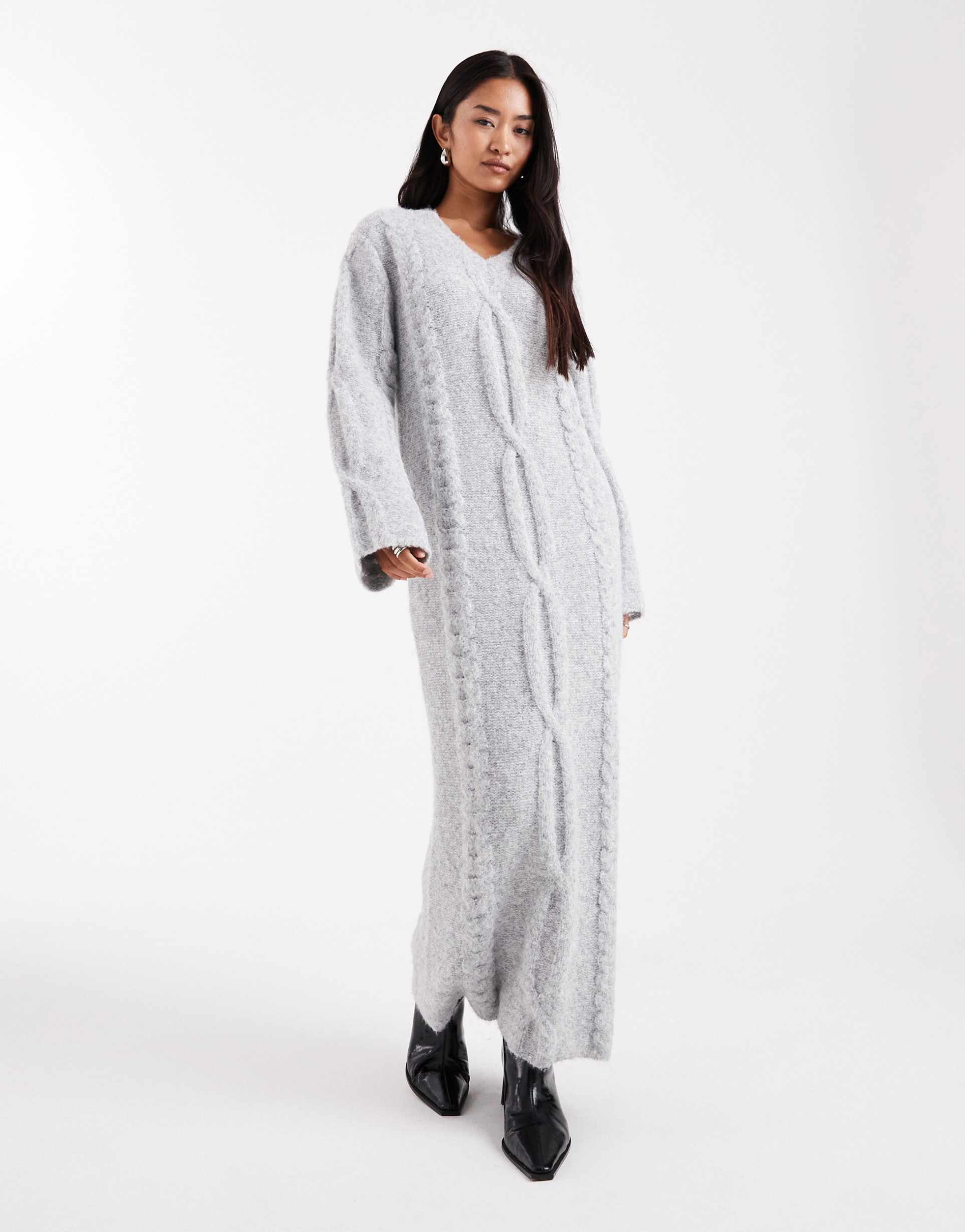4th & reckless wool feel cable knit v-neck maxi sweater dress in gray