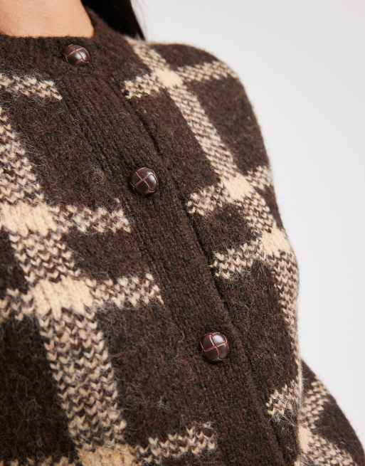 4th & Reckless wool feel sleeveless knitted vest in brown check, 2 of 4