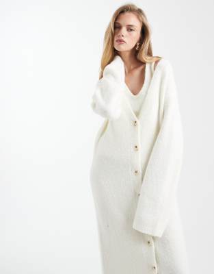 4th & Reckless Wool Feel Soft Knit V-neck Maxi Cardigan In White