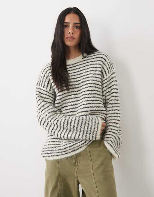 4th & Reckless wool mix textured wide sleeve crew neck jumper in cream and black stripe, 3 of 4