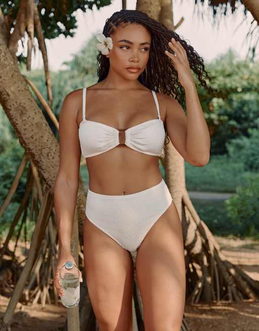 4th & Reckless x Loz Vassallo – Harper – Bikinihose in Cremeweiß mit Crinkle-Optik mit hohem Bund