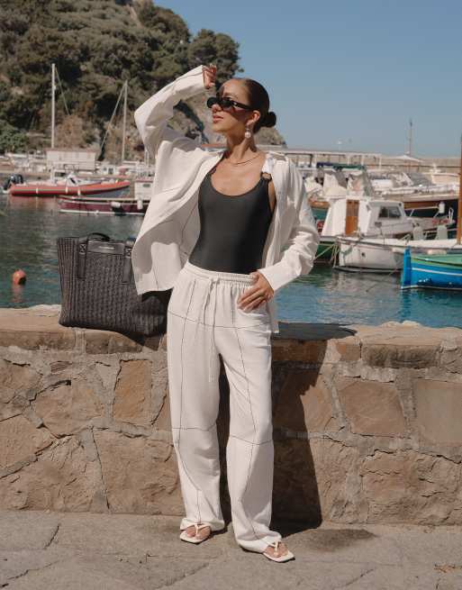 4th & Reckless x Luana Barron – Genevive – Strandhose in gebrochenem Weiß mit schwarzer Stickerei, Kombiteil