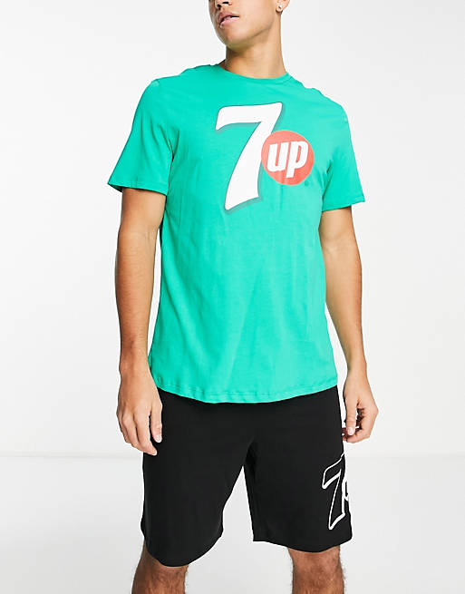 7UP - Pyjamaset met T-shirt en short in groen en zwart