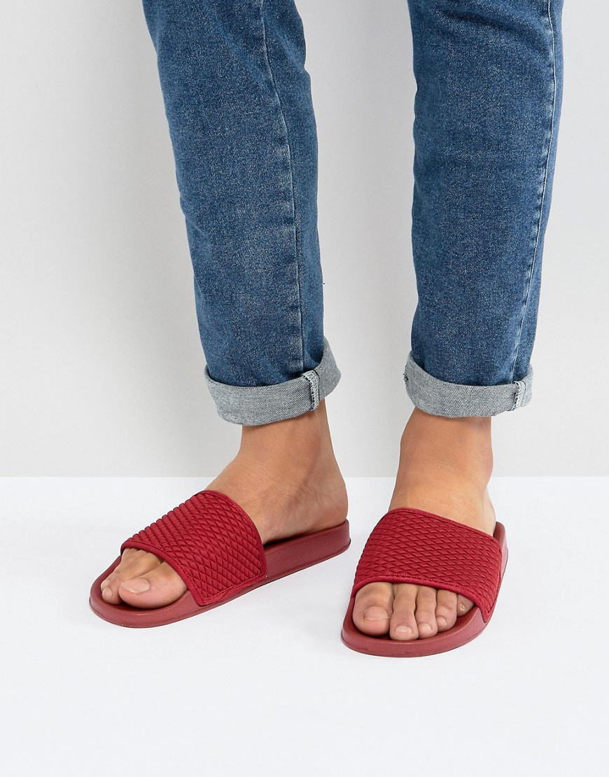 7x - Doorgestikte slippers in rood