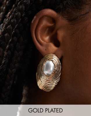 8 Other Reasons 8 Other Reasons 18k gold plated pearl detail oversized stud earrings