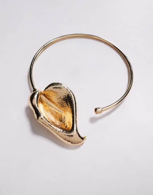 8 Other Reasons - Choker-halskæde med orkidé-design og 18 k guldbelægning, 2 af 3