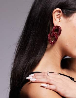 embellished chain link statement earrings in burgundy-Red