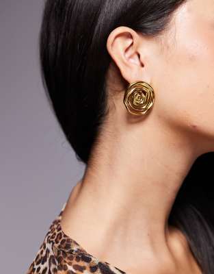 large round stud earrings in 18k gold plated