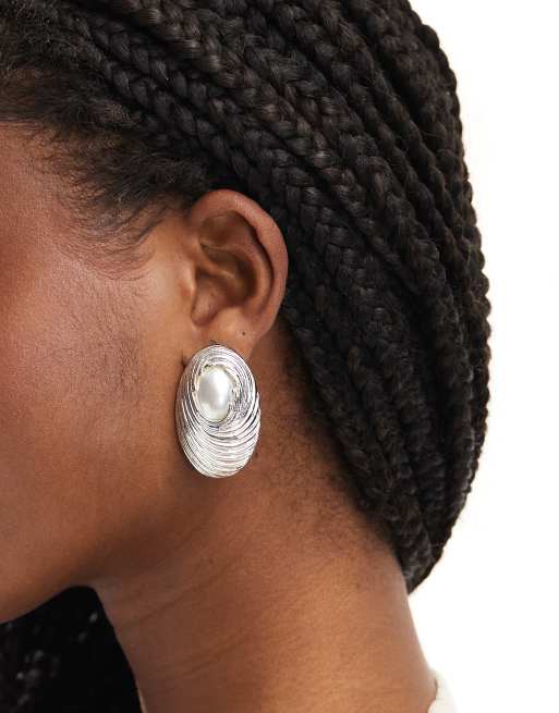 8 Other Reasons - Orecchini a bottone oversize color argento placcati rodio con perla