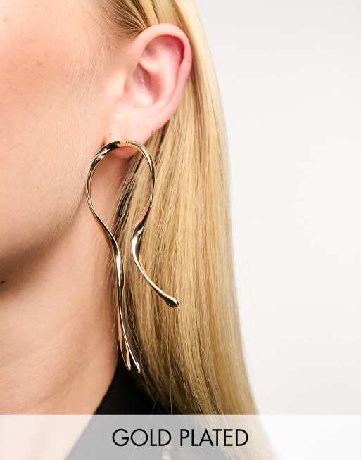 8 Other Reasons x Millie Hannah - Orecchini a bottone oversize effetto fuso placcati in oro 18 ct