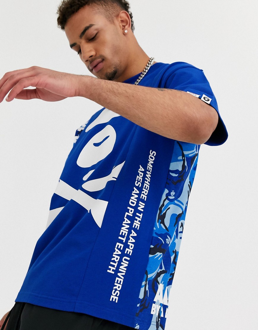 AAPE By A Bathing - Ape AAPE World - T-shirt met camo-print op de achterkant in blauw