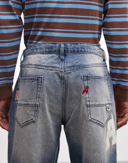 Aape by A Bathing Ape – Bleksblå, tvättade, lediga jeans med logga, 4 av 5
