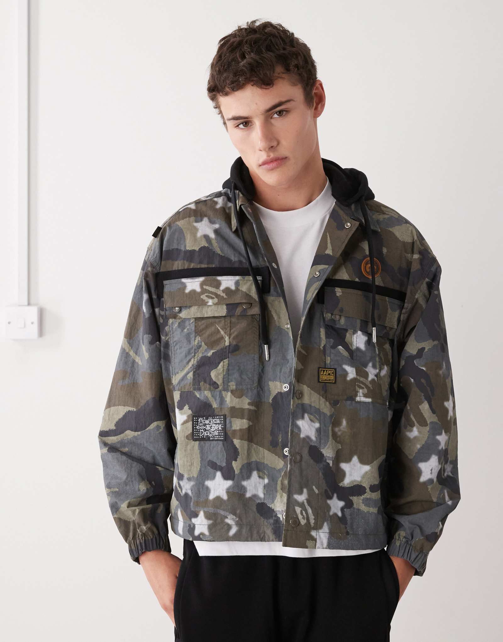 Облегающая рубашка с длинным рукавом Aape by A Bathing Ape, выполненная в коричневом камуфляже