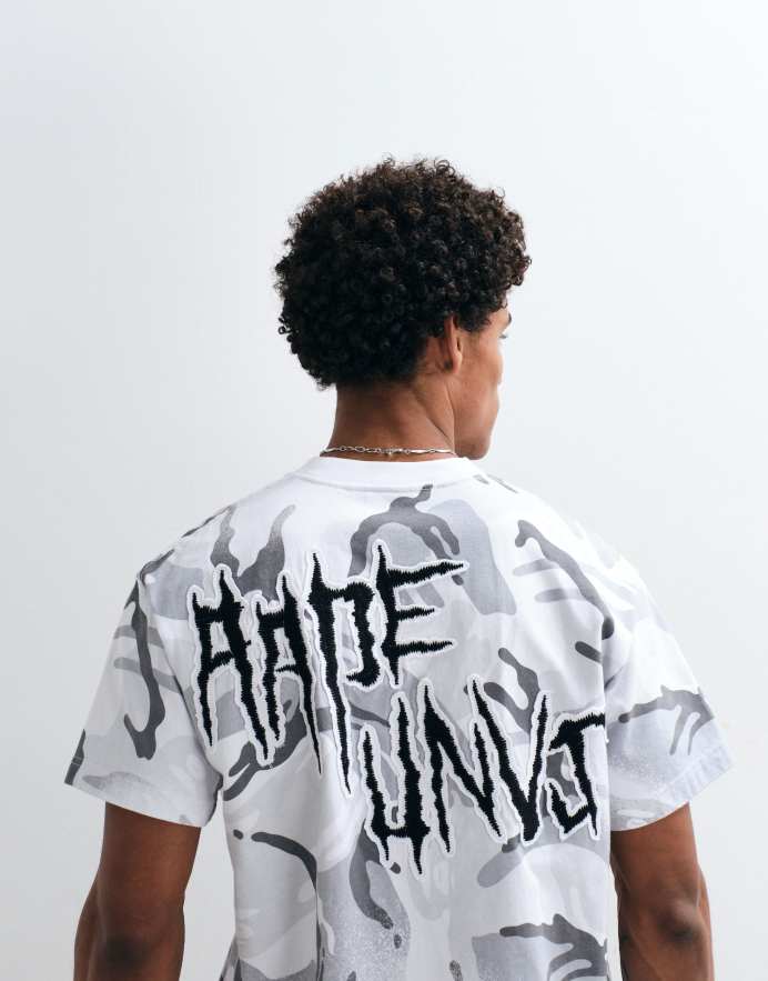 Aape By A Bathing Ape® camiseta oversize en camuflaje blanco